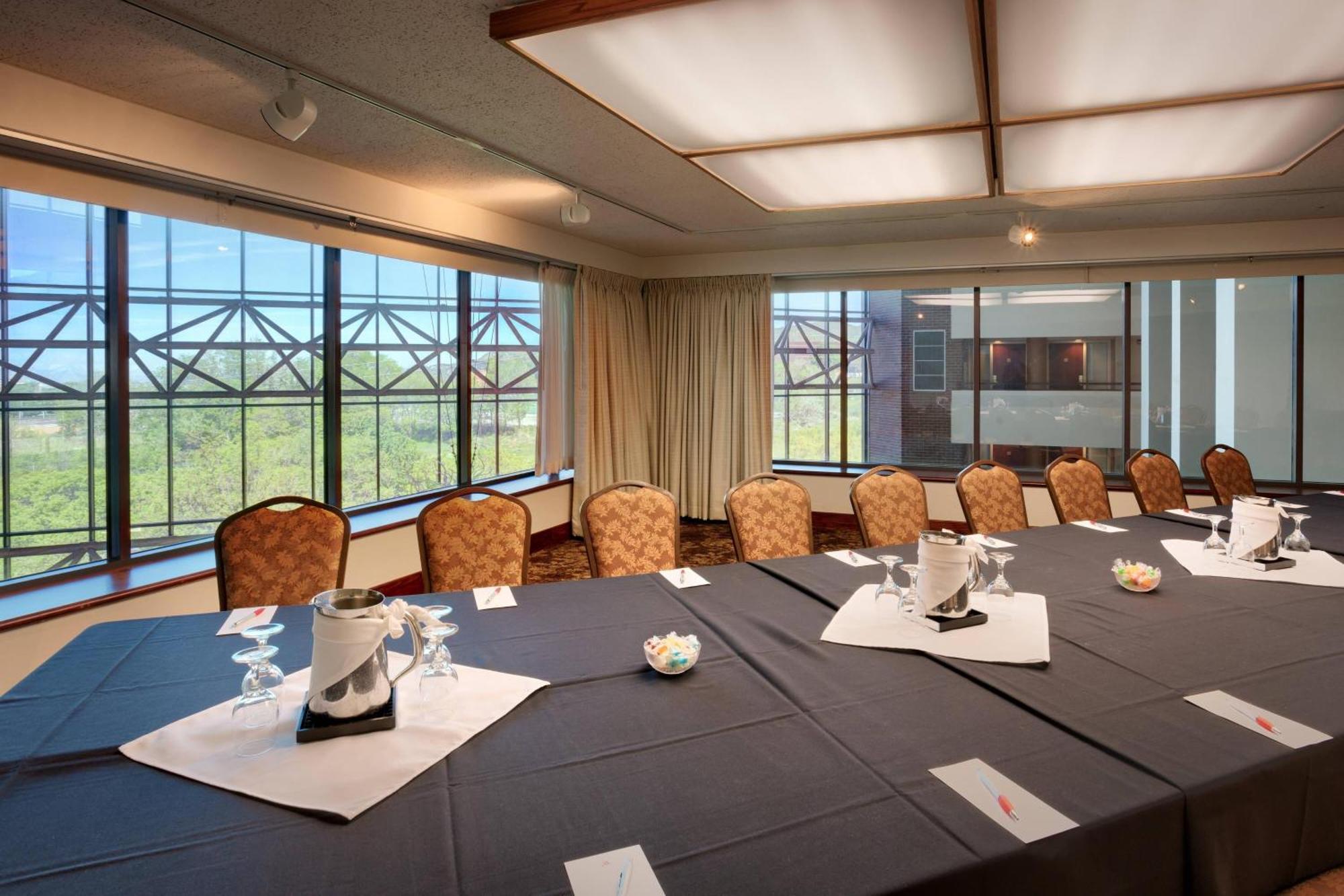 Salt Marriott Park Hotel 3*