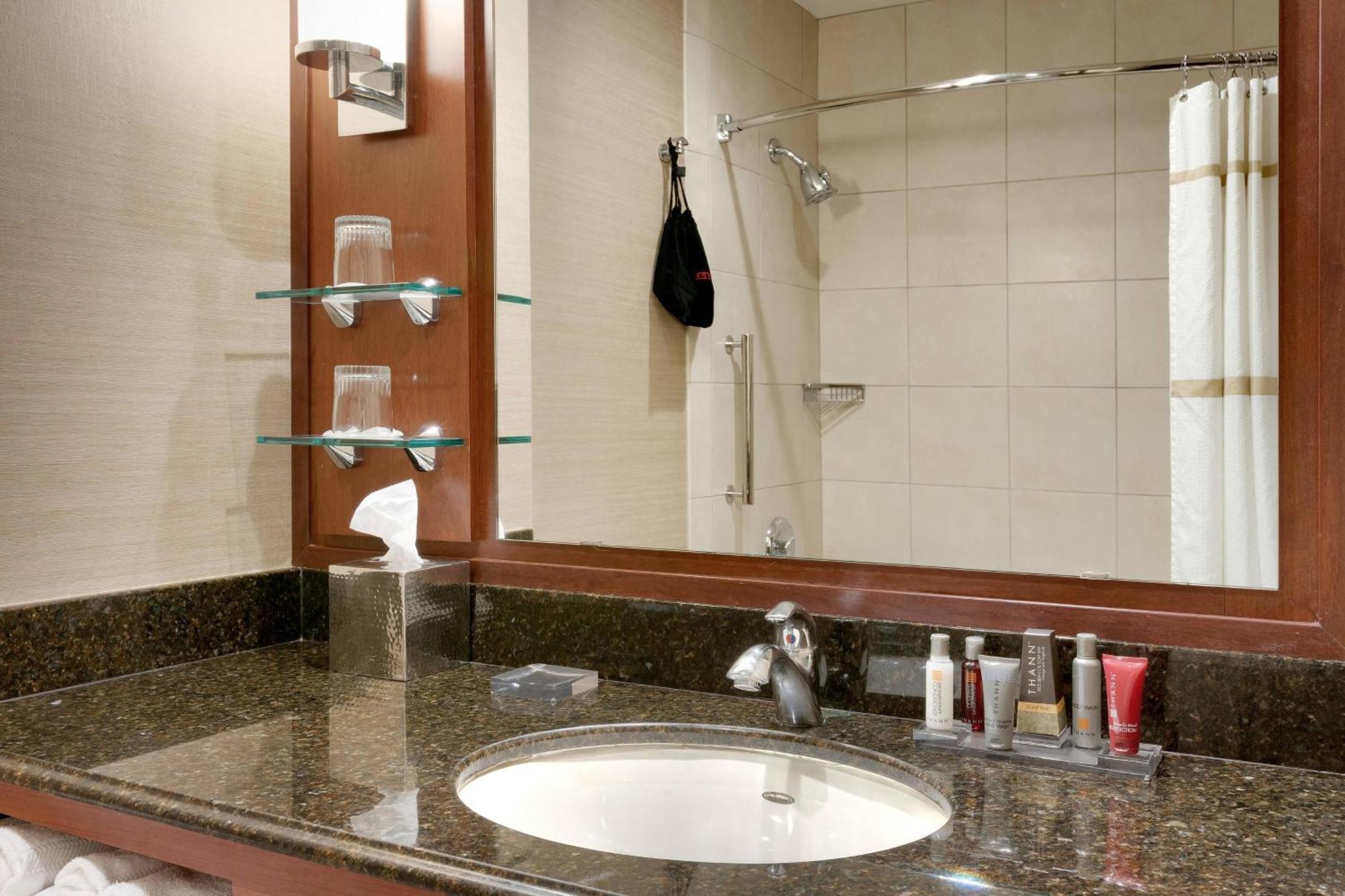 Salt Marriott Park 3*